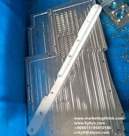 lavorare di plastica del mulino di CNC fornitore