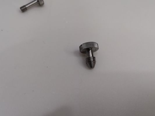 Vite scanalata di acciaio inossidabile lavorata dal tornio di CNC fornitore